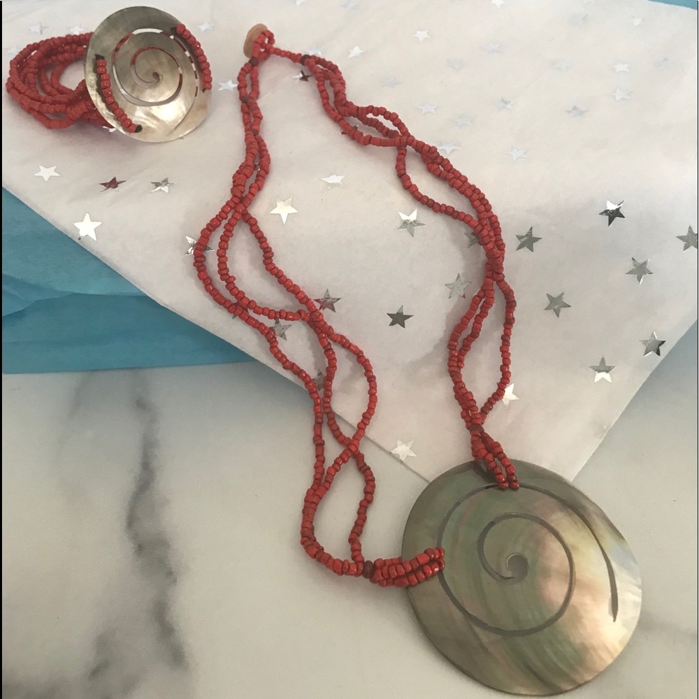 Necklace & Bracelet